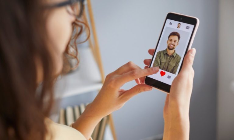 Apps de namoro são péssimos para privacidade, mostra estudo; veja ranking