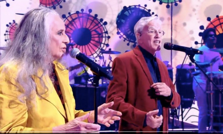 Apresentação de Caetano e Maria Bethânia no ‘Caldeirão do Mion’ emociona a web