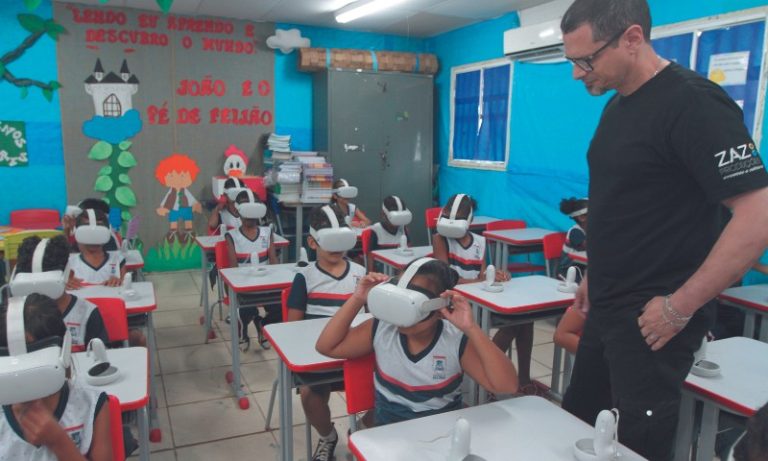Aula divertida para aprender uso consciente de energia