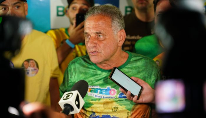 Cada vez mais distante