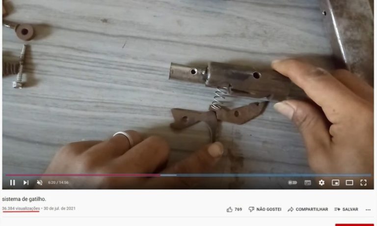 Canal que ensinava a fazer armas caseiras é retirado do ar após pedido da polícia