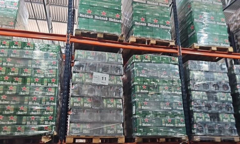 Carga com 66 mil latas de cerveja é apreendida em Vila Velha