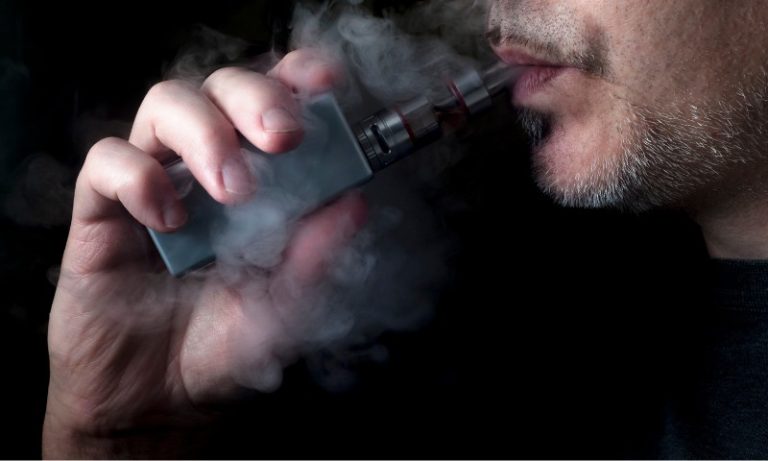 Cigarros eletrônicos e agrotóxicos são desafios na prevenção do câncer