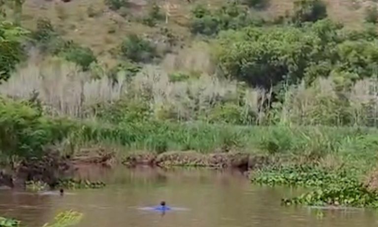 Criança é encontrada morta após entrar sozinha em rio do Norte do ES