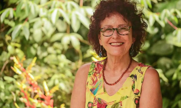 Escritora Roseana Murray, atacada por pitbulls, não corre risco de morte