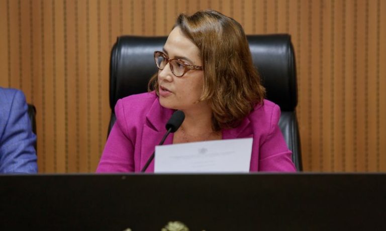 Faixas salariais de PMs e bombeiros em Pernambuco perto de serem extintas