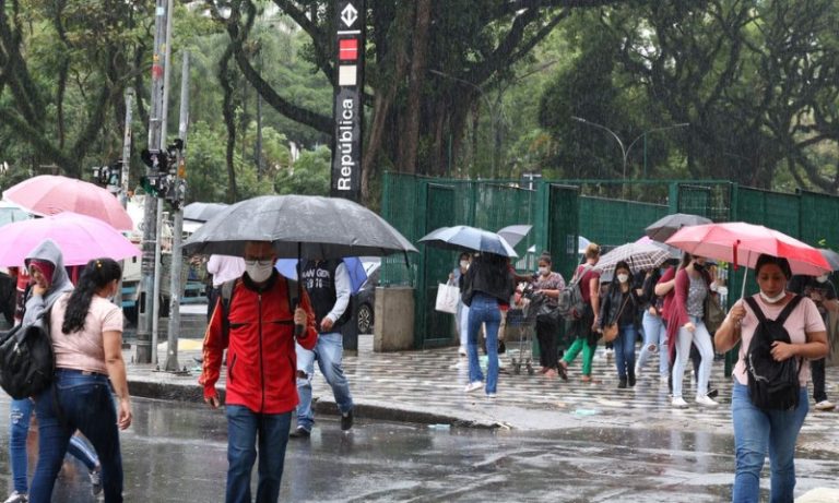 Frente fria sai da Argentina e começa a avançar pelo Brasil nesta semana