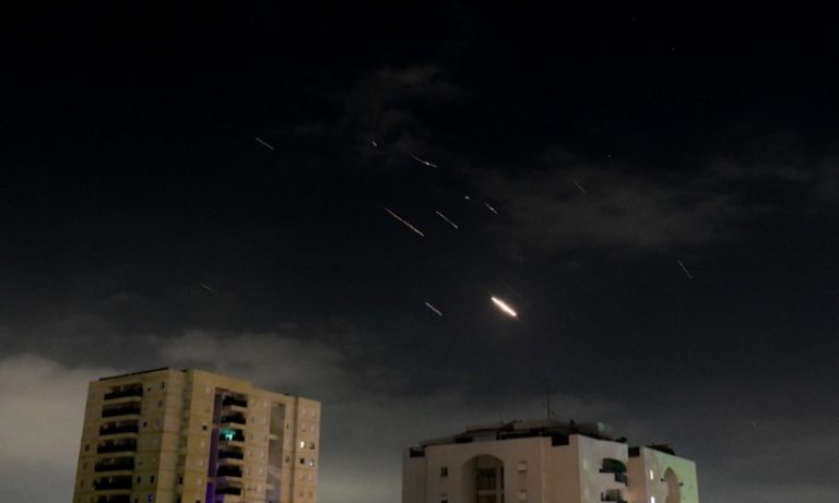 Irã lançou mais de 300 drones e mísseis e Israel interceptou 99%