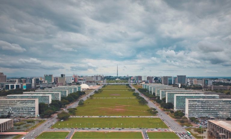 Ministério abre concurso com 200 chances e salário de até R$ 8,3 mil