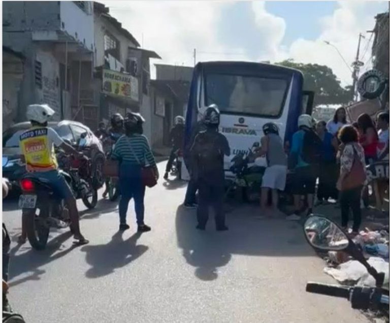 Outro micro-ônibus de Jaboatão perde o freio em ladeira e assusta passageiros