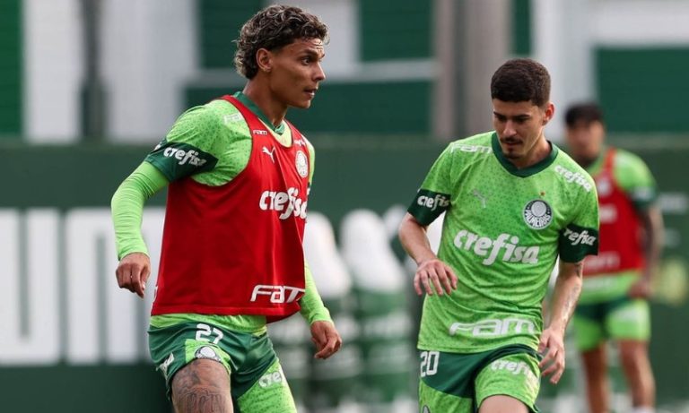 Palmeiras roda o elenco e recebe o Inter para se manter 100% no Brasileirão