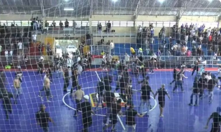 Palmeiras x Corinthians em final de futsal sub-18 termina em pancadaria