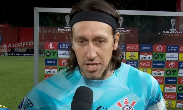 Paulinho cobra Corinthians por vitória e Cássio desabafa: ‘É melhor eu sair’