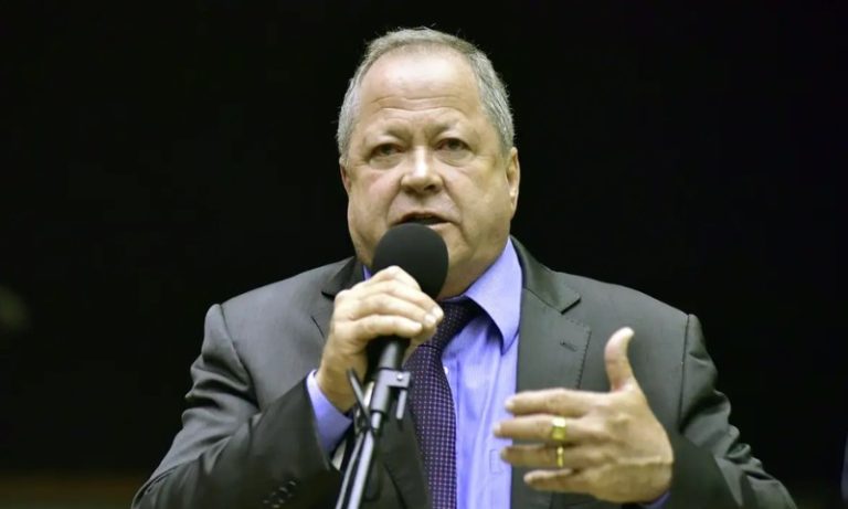 Plenário da Câmara decide manter Brazão preso