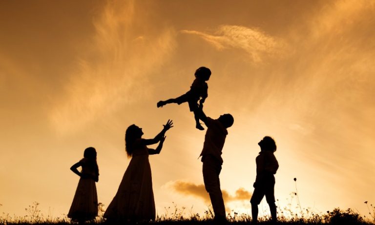 Psicóloga dá orientações para que famílias construam relações mais íntimas