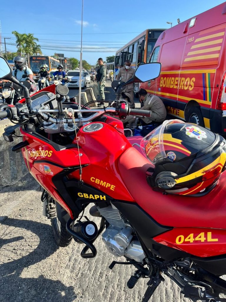 Quase 80% das colisões de trânsito envolvem motocicletas, alerta Bombeiros