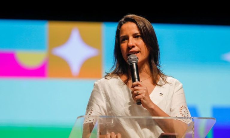 Raquel Lyra repudia suborno e afirma: “Nosso governo não tolera atos de corrupção”