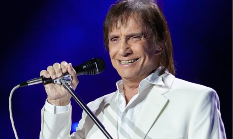 Rei Roberto Carlos completa 83 anos