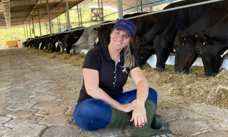 “Resort” de vacas para driblar a seca no ES