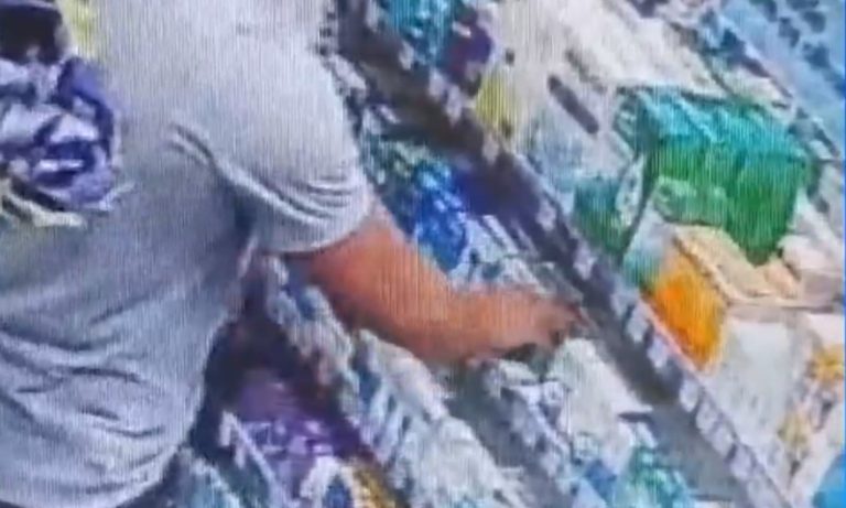 Suspeito finge ser cliente e deixa prejuízo de R$ 1 mil em farmácia de Vila Velha