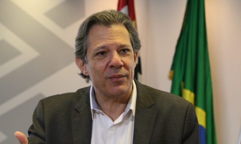 Haddad entrega à Câmara primeiro projeto de regulamentação da reforma tributária