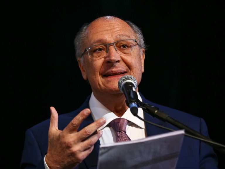 Vice-presidente Geraldo Alckmin é diagnosticado com covid-19