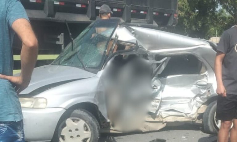 Acidente na BR-101 deixa um morto e quatro feridos em Linhares