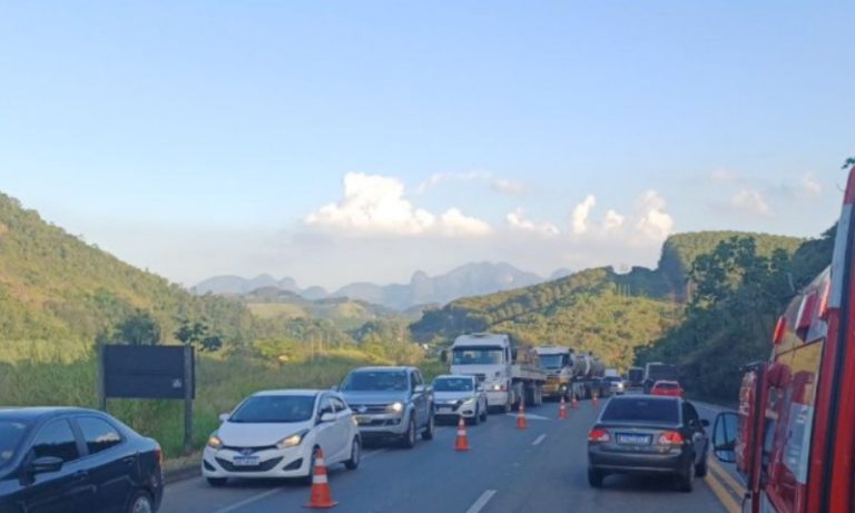 Acidente na BR-101, em Ibiraçu, deixa um morto e três feridos em estado grave