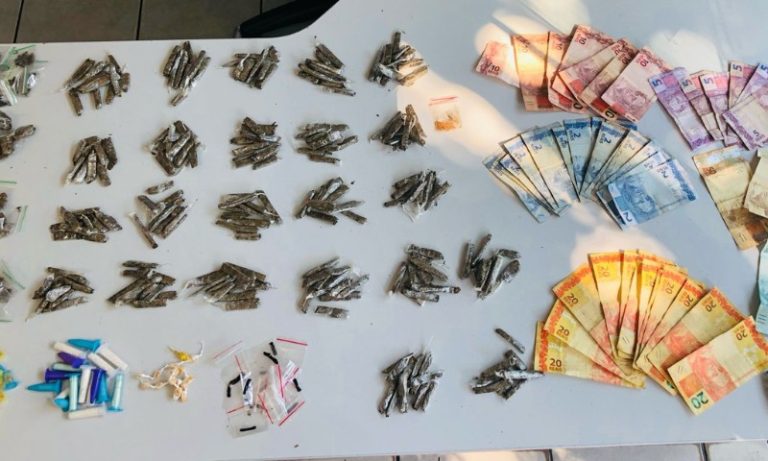 Após ocorrências de tiroteios, PM apreende drogas em bairro de Vila Velha