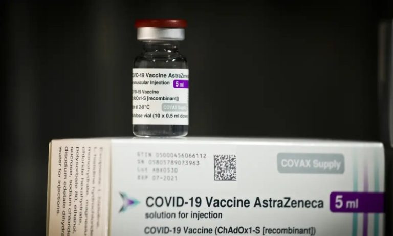 Entenda o que é trombose com trombocitopenia, efeito raro da vacina da AstraZeneca