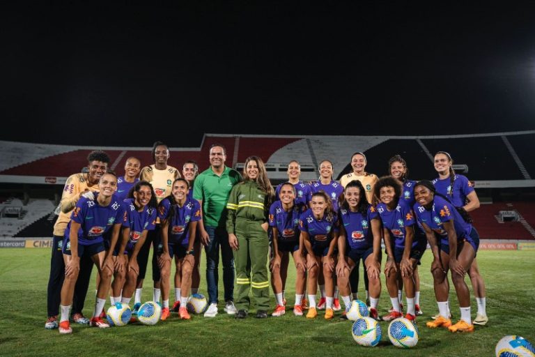 Atletas da Seleção Feminina são recepcionadas de forma especial no Arruda