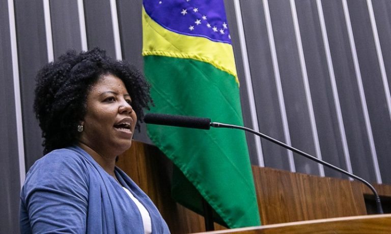 Defesa de Brazão quer deputada capixaba fora de relatoria de cassação