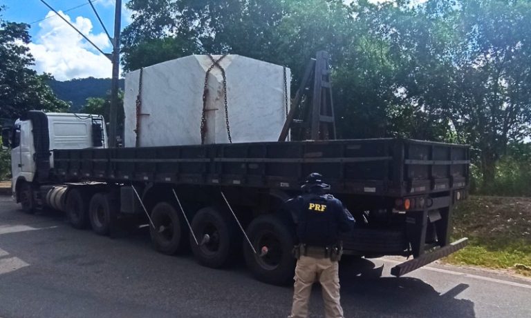 Caminhoneiro é detido após confessar dirigir 40 horas sob efeito de droga no ES
