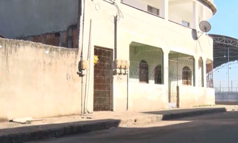 Caminhoneiro é esfaqueado após fazer entrega em Cariacica