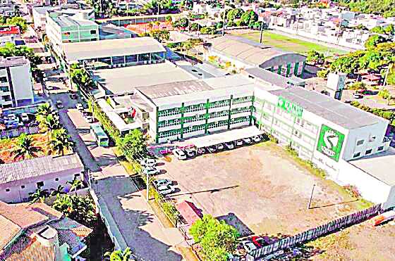 Excelência acadêmica e compromisso social