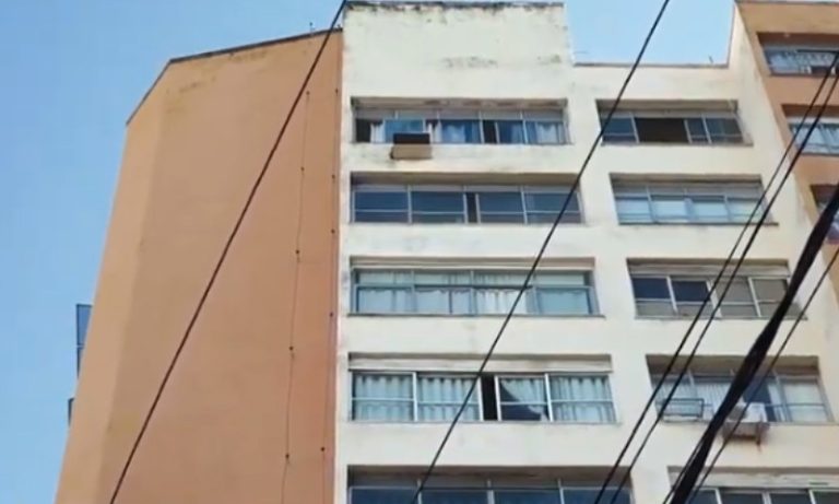 Idoso é esfaqueado dentro de apartamento após marcar encontro em Vitória