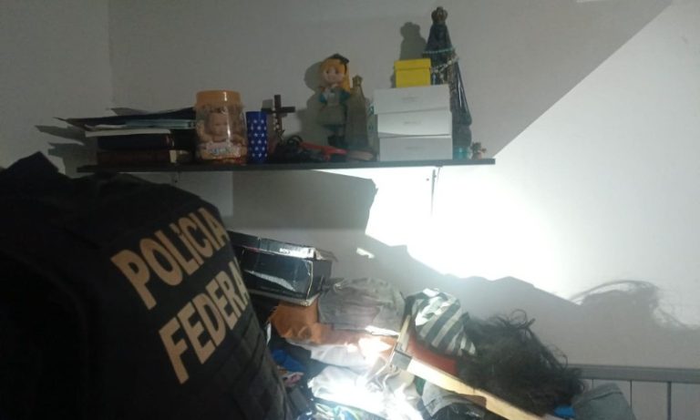 Jovem é alvo de operação da PF contra abuso sexual infantil em Vitória