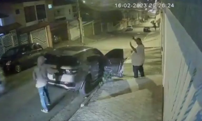 Jovem é preso por assalto ao cantor Péricles na Grande São Paulo