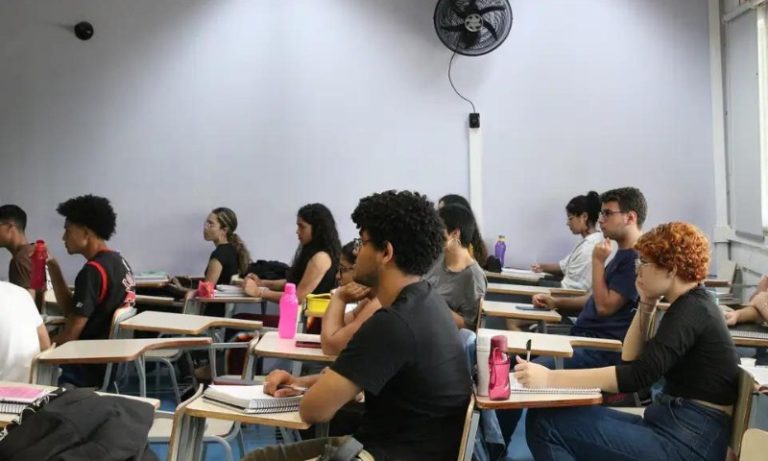 STF prorroga cotas raciais em concursos até Congresso votar nova lei