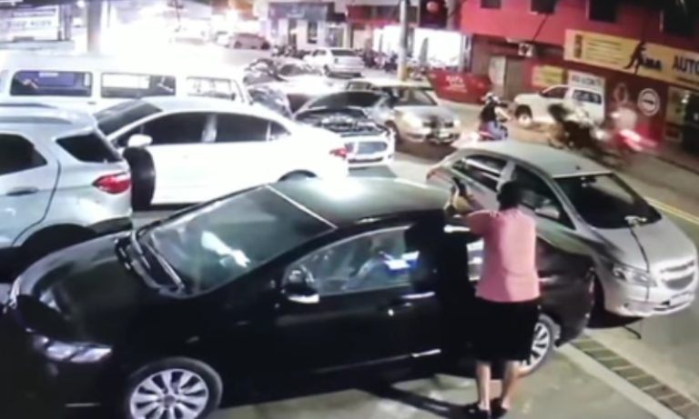 Motociclista morre e 2 ficam feridos em acidente em Guarapari
