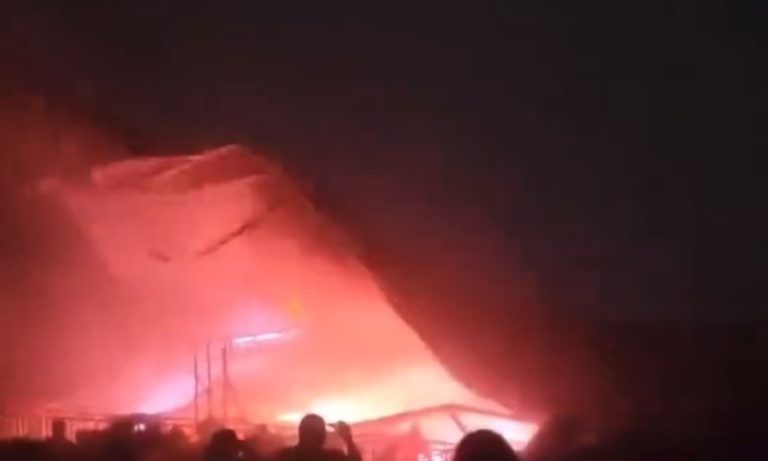 No México, rajada de vento derruba palco e mata ao menos nove em comício
