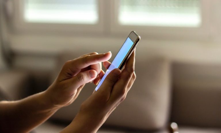 Novo recorde na venda de celulares ilegais no Brasil