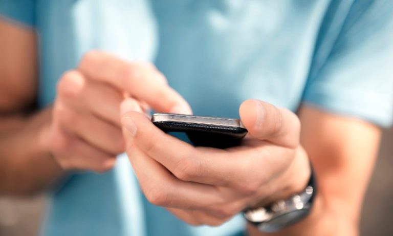Google usará inteligência artificial para detectar tentativa de golpe em ligações