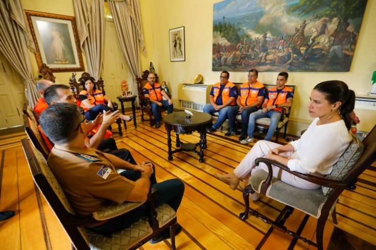 Pernambuco envia bombeiros e agentes da Defesa Civil ao Rio Grande do Sul