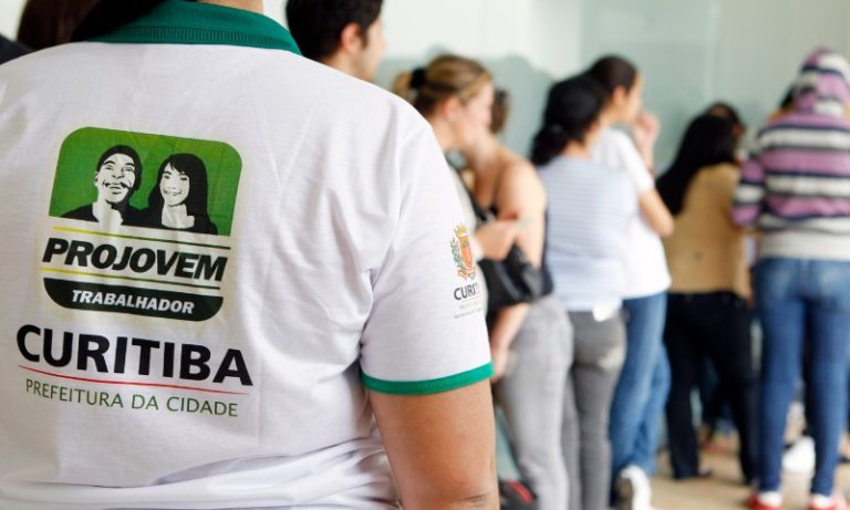 Reserva de vagas e cursos para os jovens no novo Projovem Trabalhador