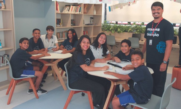 Trabalho voluntário ganha força nas escolas