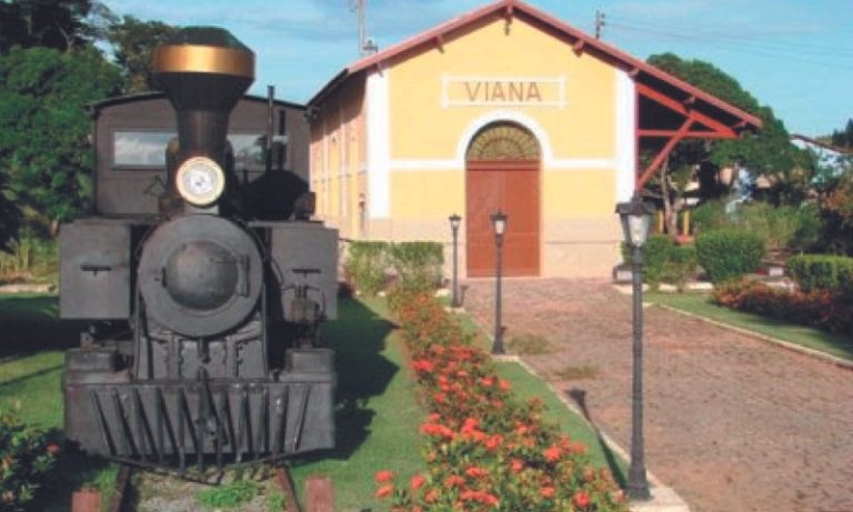 Turismo em ferrovia que passa por 11 municípios do ES