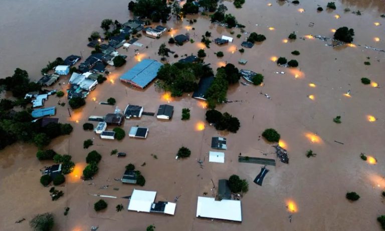 Sobe para 39 número de mortos em temporais do RS
