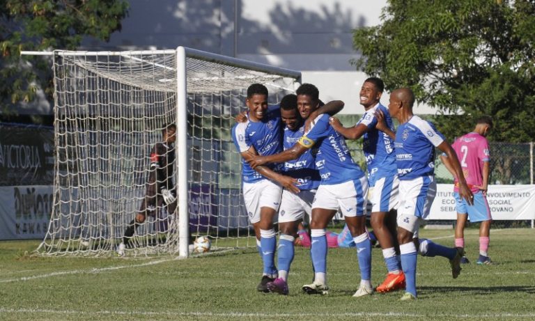 Vitória estreia vencendo o Capixaba na Copa Espírito Santo