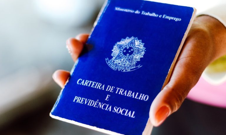 Abono Salarial PIS/PASEP: veja quem tem direito a receber em 2024